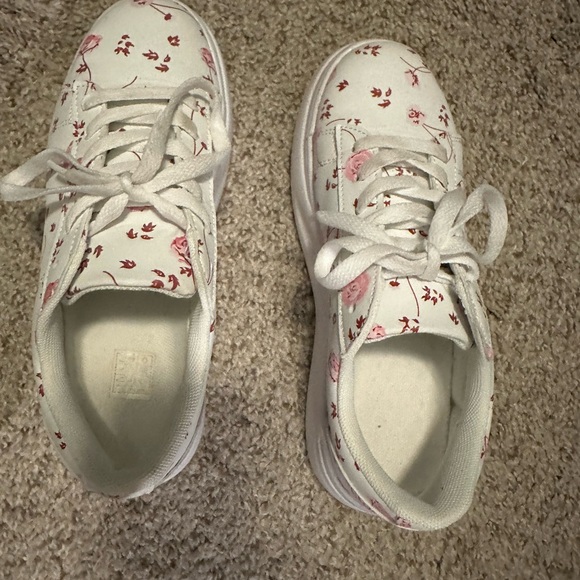 Floral White Sneakers for Women - Picture 6 of 8